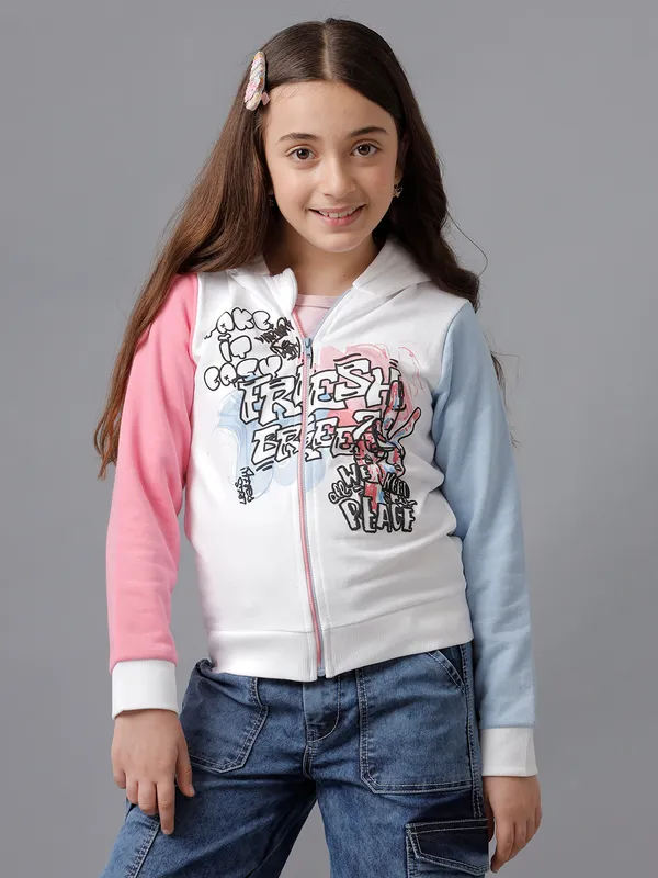 Cotton_White_Regular_Fit_Sweat_Shirts_For_Girls