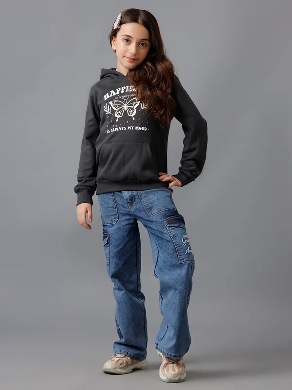 Girls_Sweat_Shirts