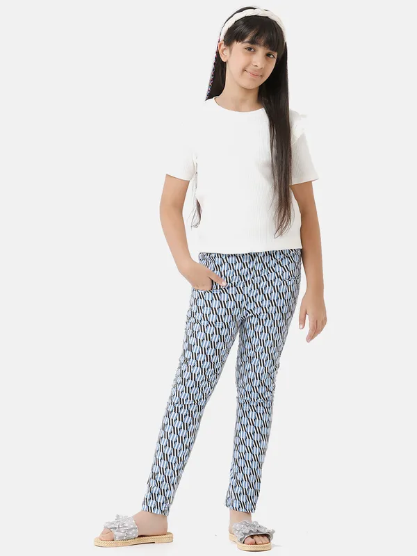 Blue_Cotton_Regular_Fit_Trousers_For_Girls