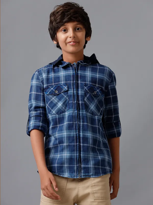 Indigo_Checks_Washed_Knit_Hoodie_Bouble_Flap_Pocket_Roll_Up_Sleeve_Zipper_Shacket