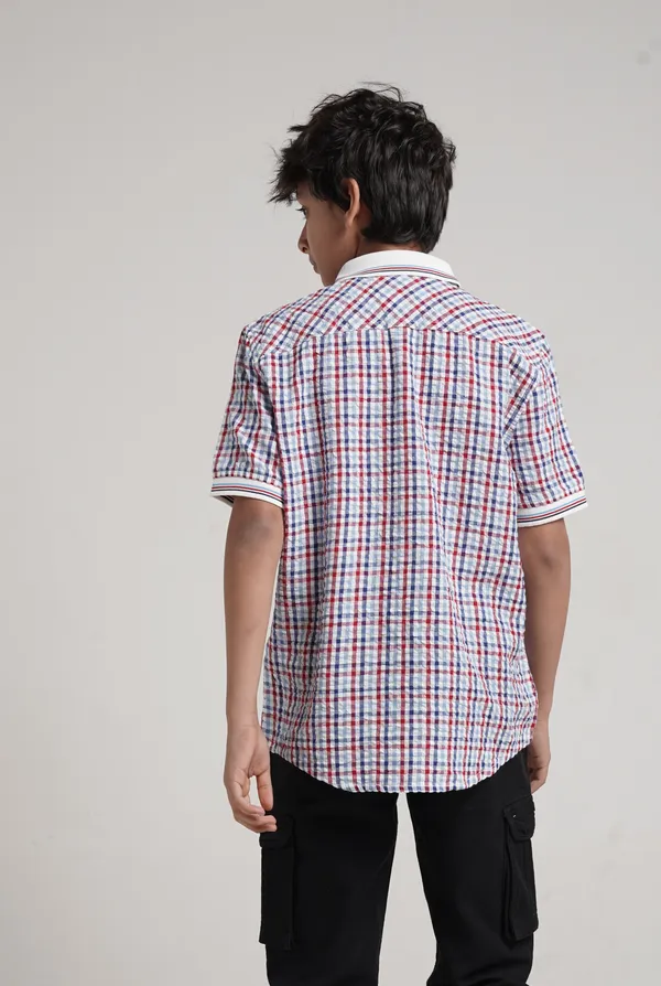 Boys_Cotton_Seersucker_Checks_Contrast_Rib_Collar_Half__Sleeve_Shirt
