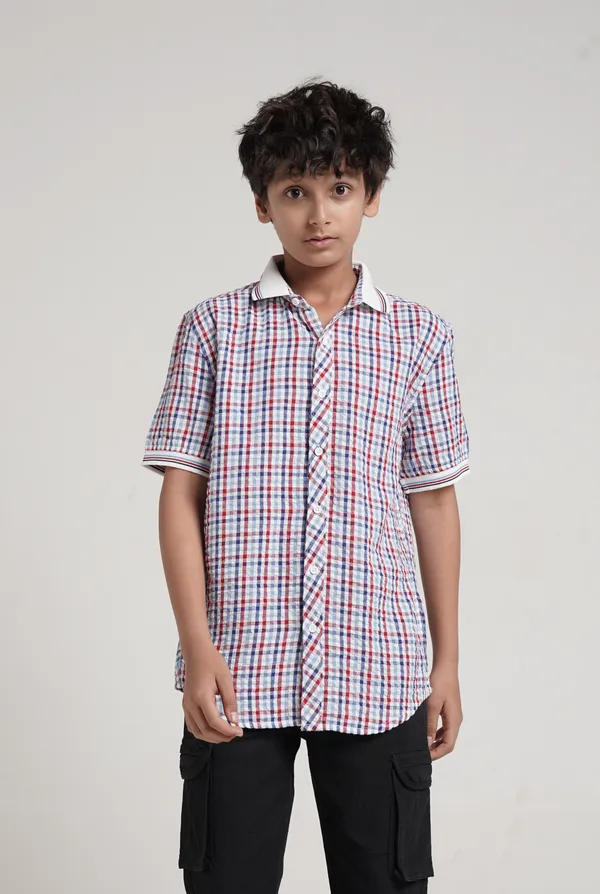 Boys_Cotton_Seersucker_Checks_Contrast_Rib_Collar_Half__Sleeve_Shirt