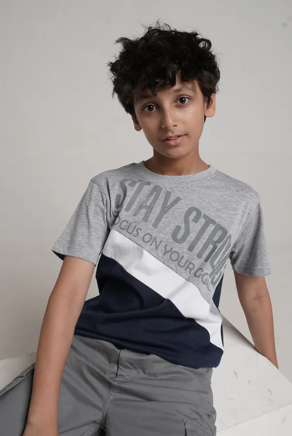 Boys_Cotton_Round_Neck_Contrast_Cut_N_Sew_Style_Graphic_Printed_Half_Sleeves_T_Shirt