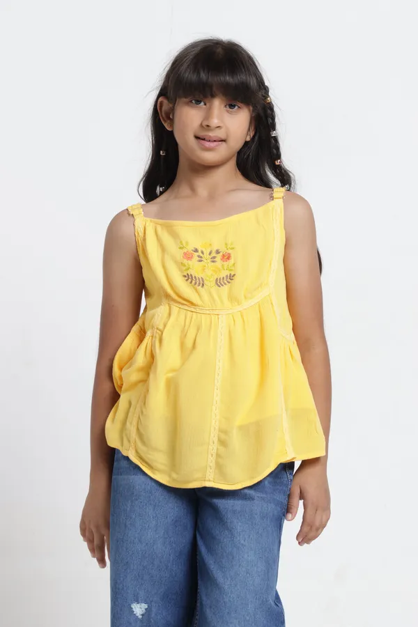 Girls_Crinkle_Cotton_Adjustable_Shoulder_Strap_Cut_N_Sew_Lace_Embroidery_Top
