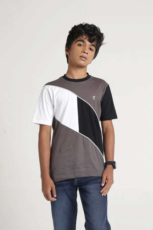 Under_Fourteen_Only_Boys_Grey_Solid_Casual_T-Shirt_|_Half_Sleeves_Regular_Fit_Crew_Neck_Cotton_Tee_with_Chest_Graphic_Print_&_Contrast_Trim_for_Kids
