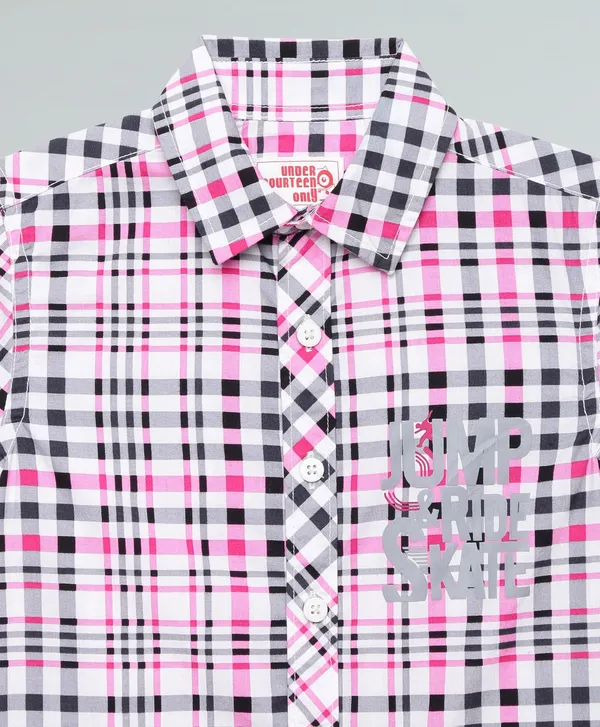 Boys_Woven_Checks_Half_Sleeve_Regular_Fit_Casual_Shirt