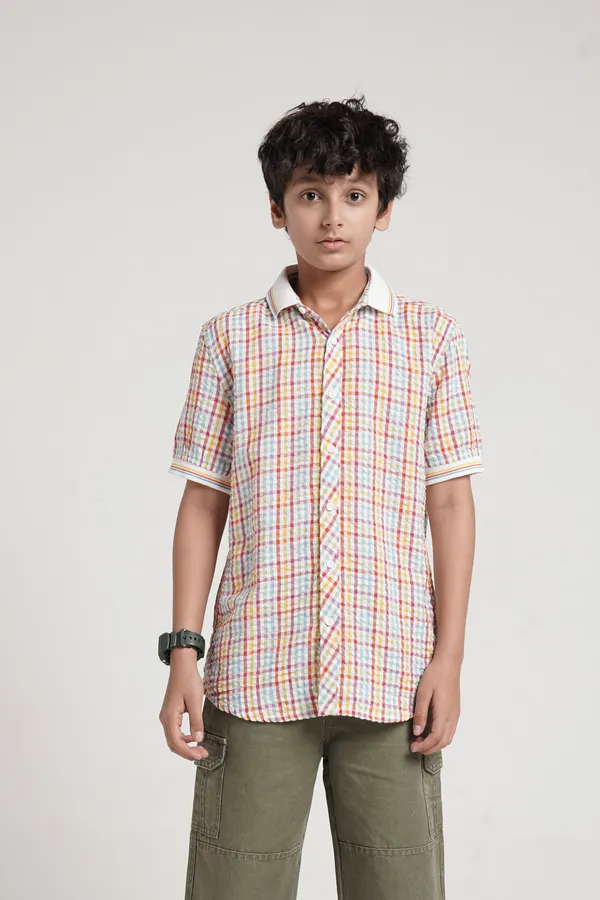 Boys_Cotton_Seersucker_Checks_Contrast_Rib_Collar_Half__Sleeve_Shirt