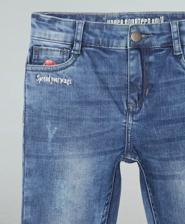 Girls_Straight_Fit_Spray_Wash_Denim_Pant