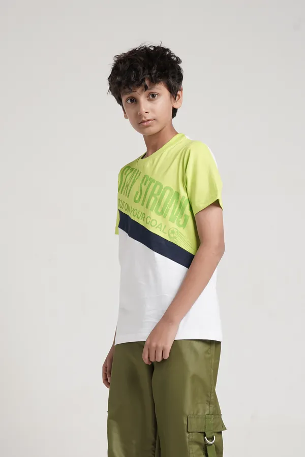 Boys_Cotton_Round_Neck_Contrast_Cut_N_Sew_Style_Graphic_Printed_Half_Sleeves_T_Shirt