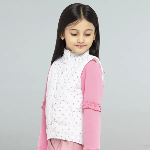 Under_Fourteen_Only_Boys_Off-White_Solid_Cargo_Pants_|_Relaxed_Fit_Cotton_Lycra_Twill_Trousers_with_Utility_Pockets_&_Button_Closure_for_Kids