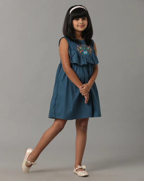 Sleeveless_Ruffle_Dress
