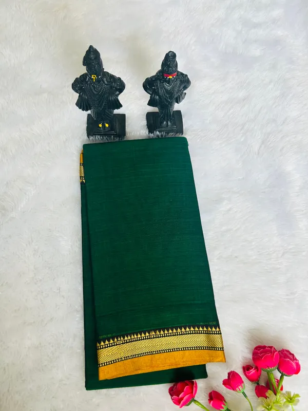 Green_Akira_Narayanpeth_Cotton_Saree_|_With_Unstitched_Blouse_Piece_For_Women
