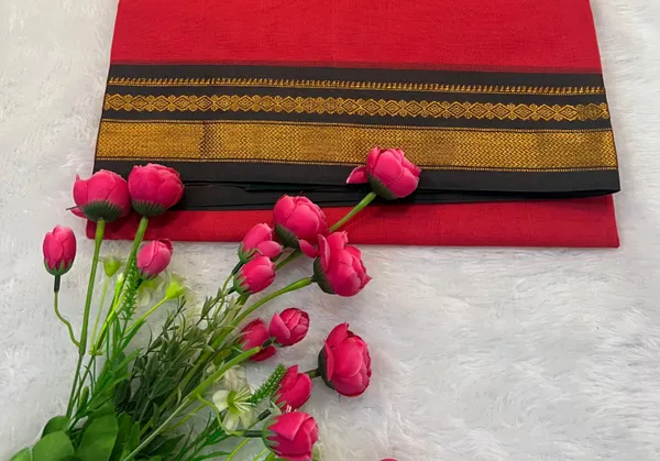 Red_Akshata_Pure_Cotton_Saree_|_With_Unstitched_Blouse_Piece_For_Women