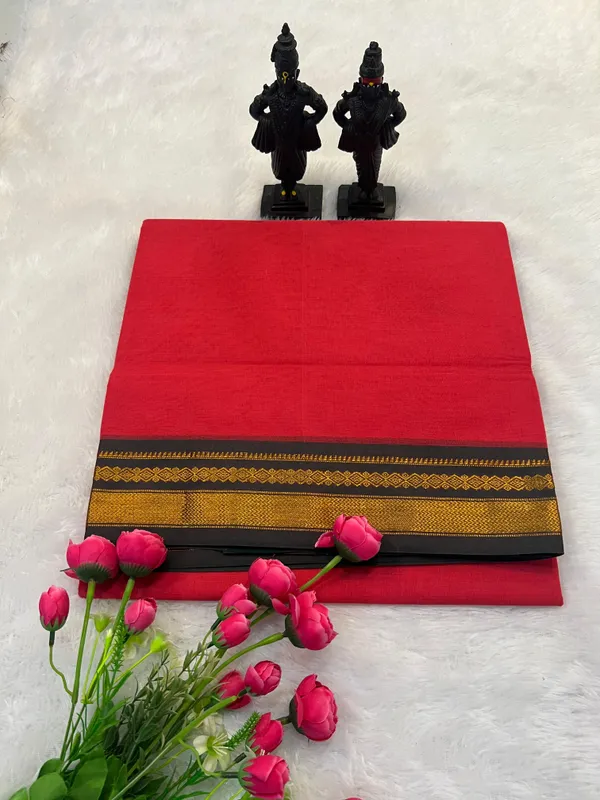 Red_Akshata_Pure_Cotton_Saree_|_With_Unstitched_Blouse_Piece_For_Women