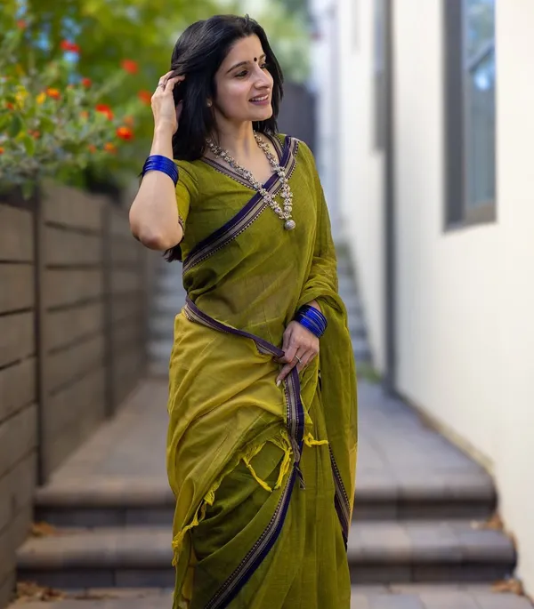 Akira_Narayanpeth_Cotton_Saree_|_With_Unstitched_Blouse_Piece_For_Women