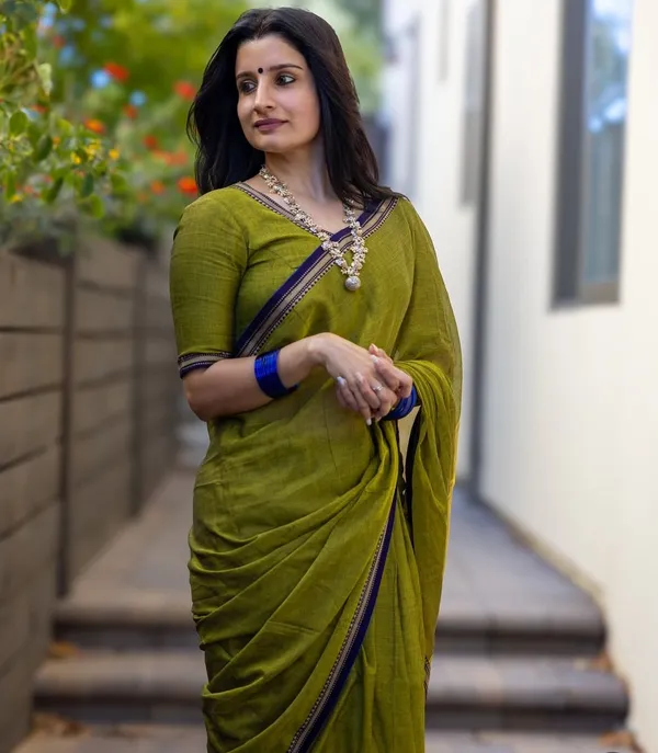 Akira_Narayanpeth_Cotton_Saree_|_With_Unstitched_Blouse_Piece_For_Women