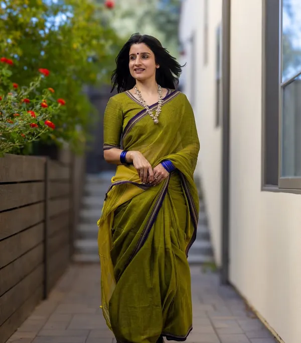 Akira_Narayanpeth_Cotton_Saree_|_With_Unstitched_Blouse_Piece_For_Women