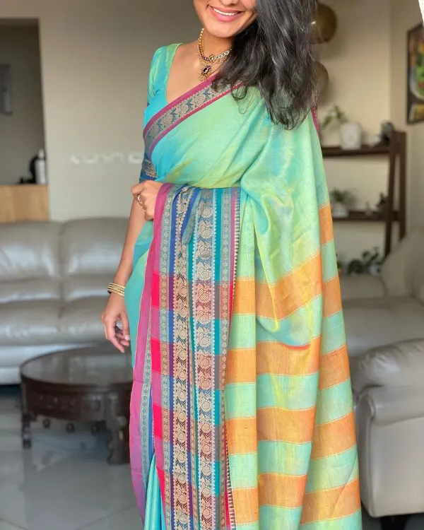 Dual_Shaded_Aradhya_Narayanpeth_Cotton_Saree_|_With_Unstitched_Blouse_Piece_For_Women
