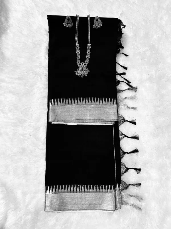 Black_Radha_Acrylic_Cotton_Saree_|_With_Unstitched_Blouse_Piece_For_Women
