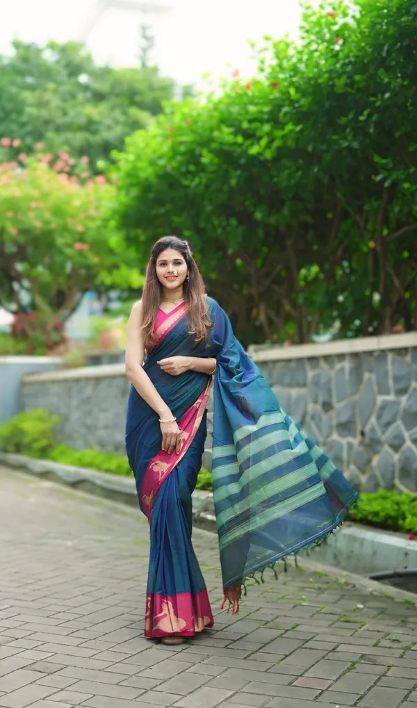 Deep_blue_kalastree_Narayanpeth_Cotton_Saree_|_With_Unstitched_Blouse_Piece_For_Women