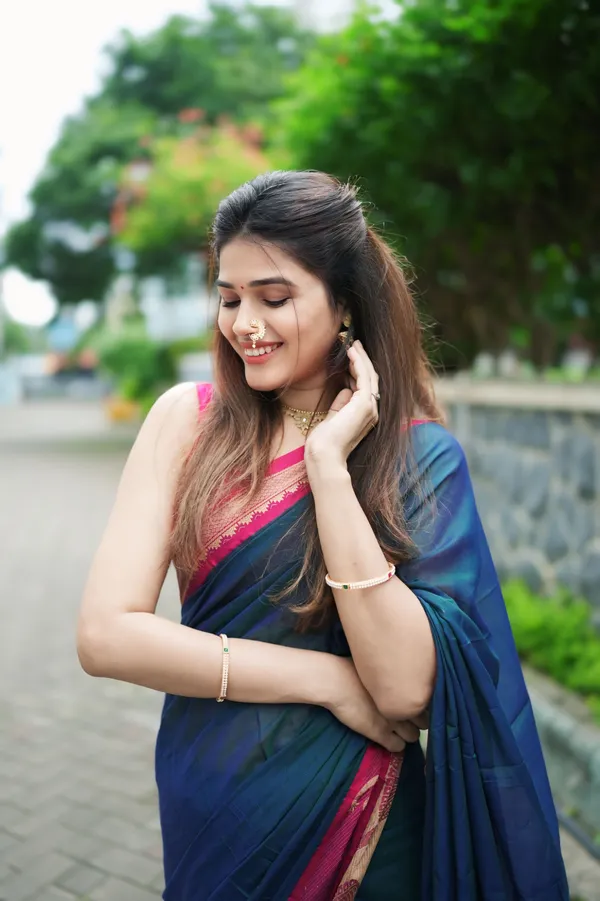 Deep_blue_kalastree_Narayanpeth_Cotton_Saree_|_With_Unstitched_Blouse_Piece_For_Women