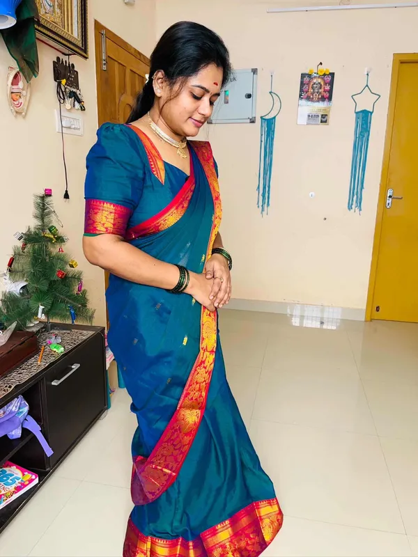 Peacock_Blue_Rupashri_Narayanpeth_cotton_Saree