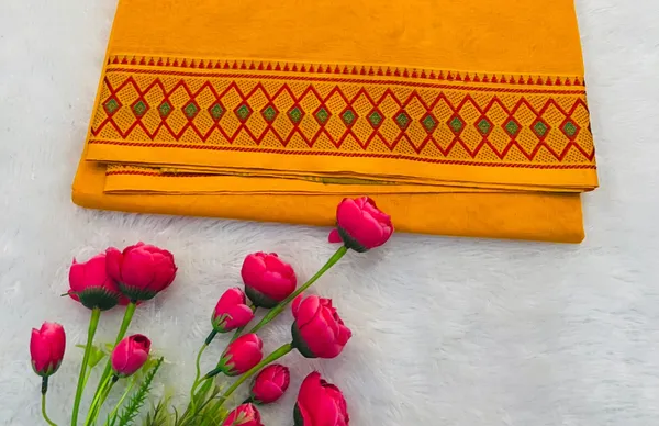 Yellow_Siya_Pure_Cotton_Saree_|_With_Unstitched_Blouse_Piece_For_Women