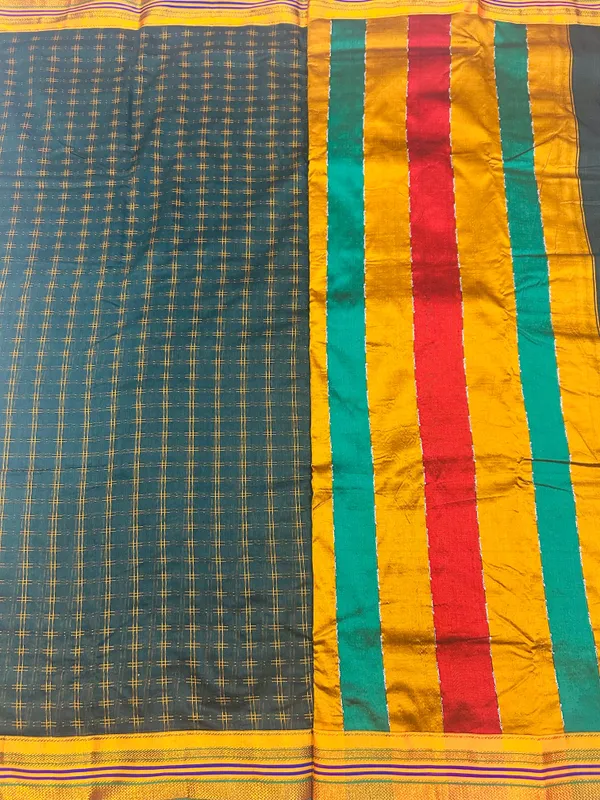 Moss_green__Double__Hash_Narayanpeth_Cotton_Saree_|_With_Unstitched_Blouse_Piece_For_Women