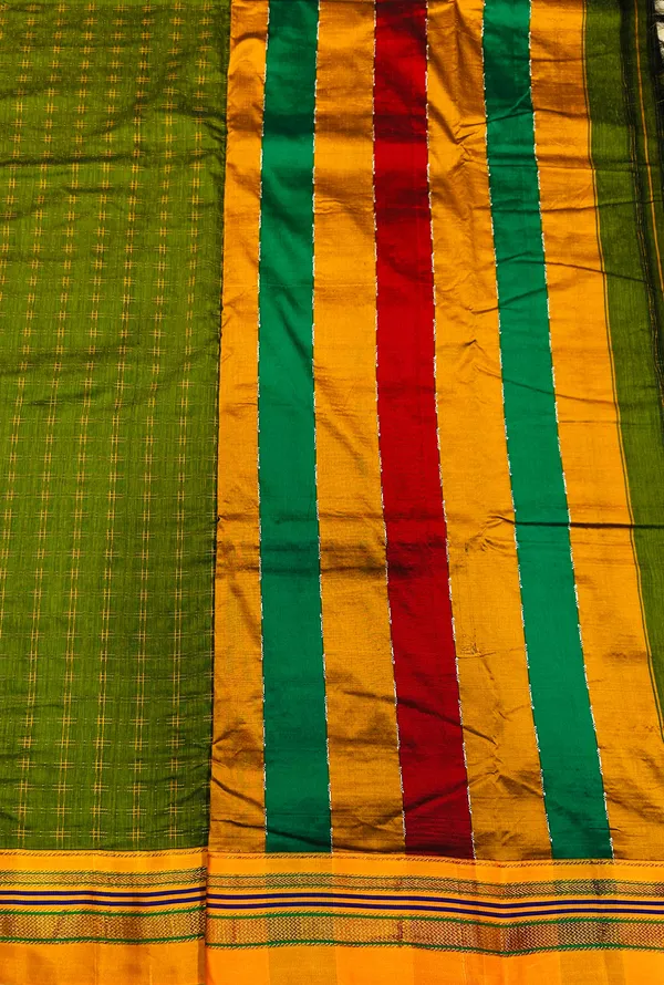 Parrot_Green_Double__Hash_Narayanpeth_Cotton_Saree_|_With_Unstitched_Blouse_Piece_For_Women