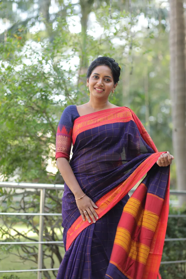 Purple_Yukti_Big_checks_Narayanpeth_Cotton_Saree_|_With_Unstitched_Blouse_Piece_For_Women