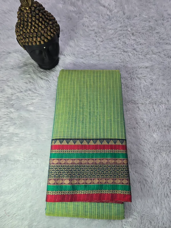 Twin_shade_green_Sanskriti_Narayanpeth_Cotton_Saree_|_With_Unstitched_Blouse_Piece_For_Women