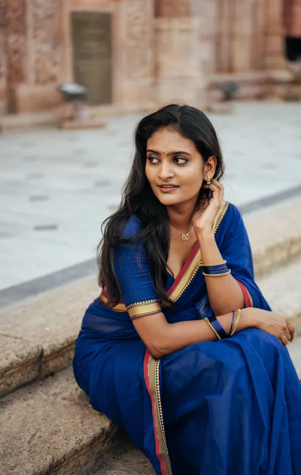 Royal_Blue_Akira_Narayanpeth_Cotton_Saree_|_With_Unstitched_Blouse_Piece_For_Women