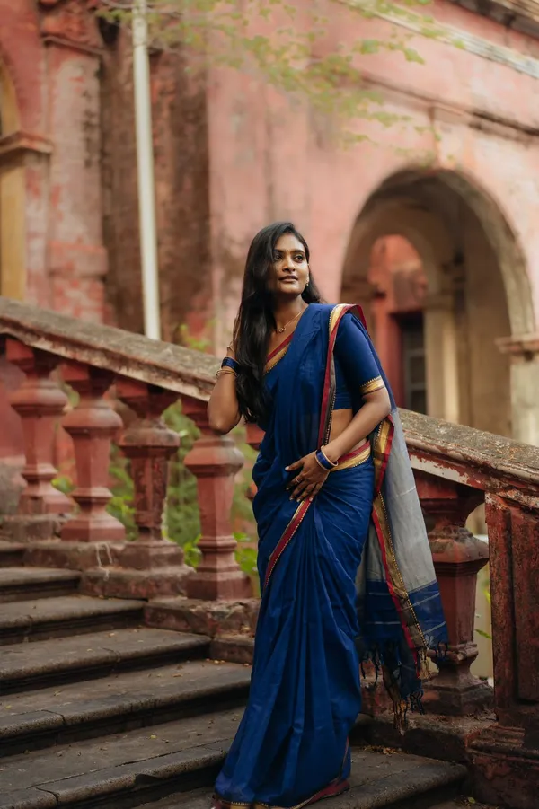 Royal_Blue_Akira_Narayanpeth_Cotton_Saree_|_With_Unstitched_Blouse_Piece_For_Women