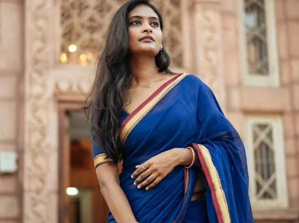 Royal_Blue_Akira_Narayanpeth_Cotton_Saree_|_With_Unstitched_Blouse_Piece_For_Women