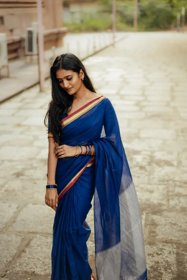 Royal_Blue_Akira_Narayanpeth_Cotton_Saree_|_With_Unstitched_Blouse_Piece_For_Women