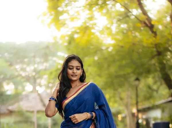 Royal_Blue_Akira_Narayanpeth_Cotton_Saree_|_With_Unstitched_Blouse_Piece_For_Women