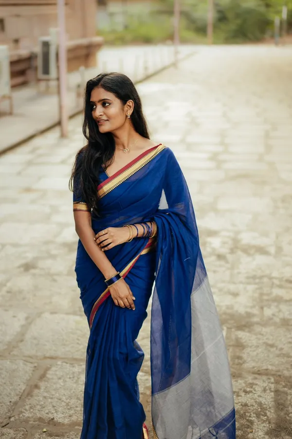 Royal_Blue_Akira_Narayanpeth_Cotton_Saree_|_With_Unstitched_Blouse_Piece_For_Women