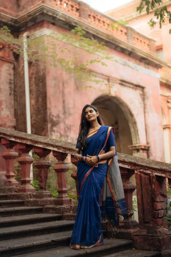 Royal_Blue_Akira_Narayanpeth_Cotton_Saree_|_With_Unstitched_Blouse_Piece_For_Women