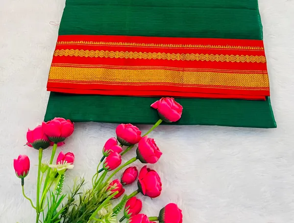 Green_Akshata_Pure_Cotton_Saree_|_With_Unstitched_Blouse_Piece_For_Women
