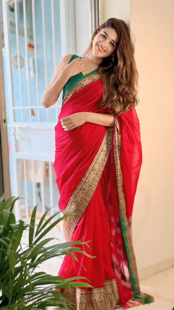 Red_Khushi_Narayanpeth_Cotton_Saree_|_With_Unstitched_Blouse_Piece_For_Women
