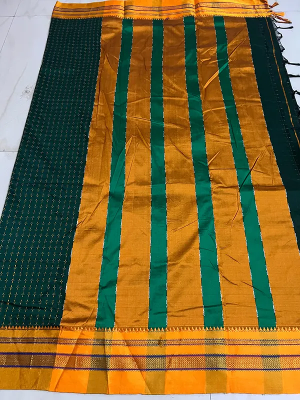 Dark_green_Star_Plus_Narayanpeth_Cotton_Saree_|_With_Unstitched_Blouse_Piece_For_Women