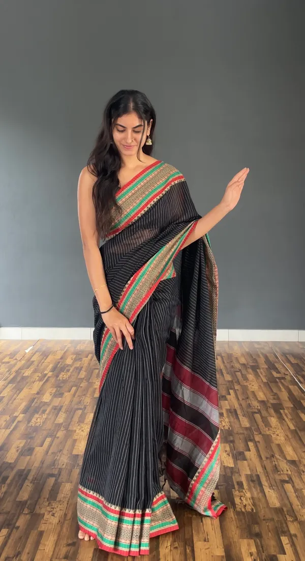 Black_Sanskriti_Narayanpeth_Cotton_Saree_|_With_Unstitched_Blouse_Piece_For_Women
