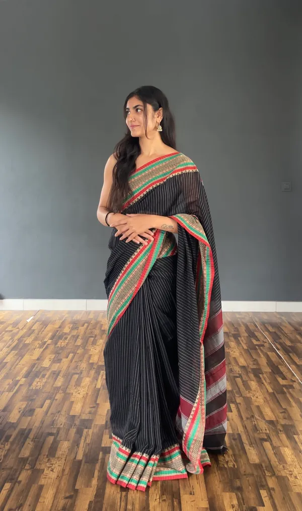 Black_Sanskriti_Narayanpeth_Cotton_Saree_|_With_Unstitched_Blouse_Piece_For_Women
