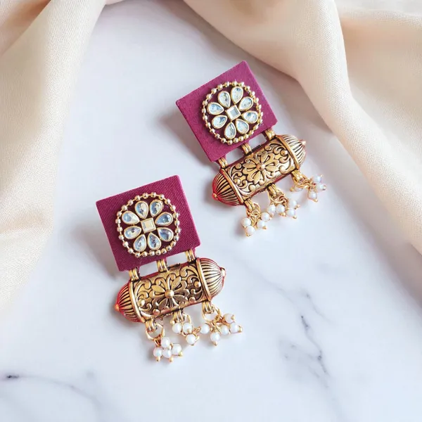 Handmade_Maroon_Colour_Flower_Design_Kundan_Earrings