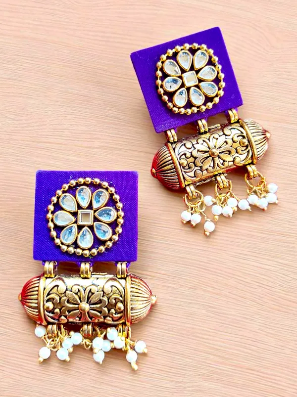 Handmade_Purple_Colour_Flower_Design_Kundan_Earrings
