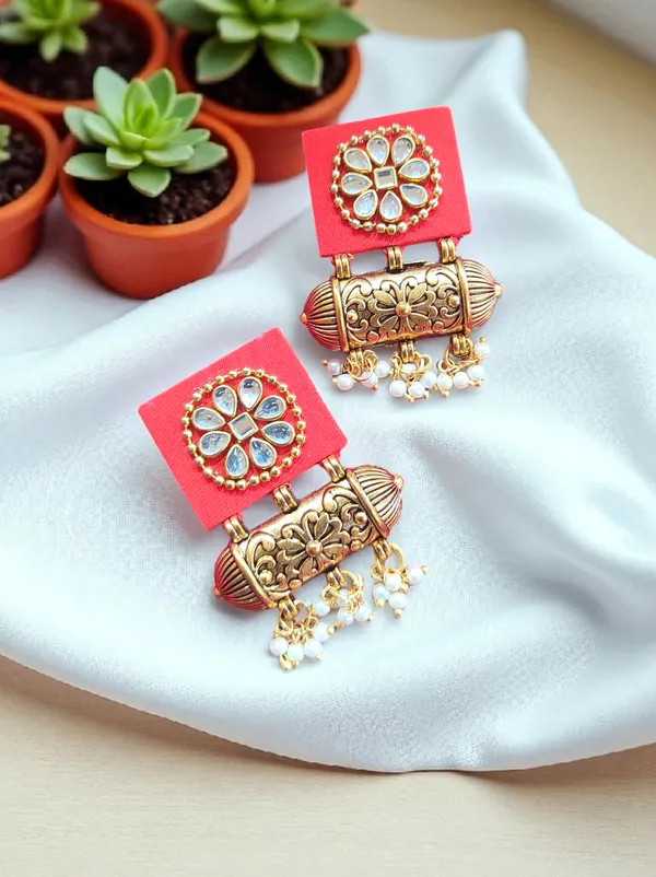 Handmade_Red_Colour_Flower_Design_Kundan_Earrings