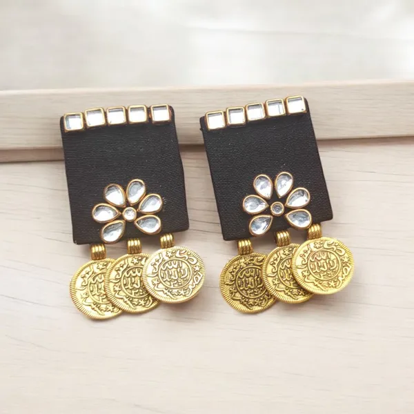 Handmade_Black_Colour_Kundan_Earrings_With_Coins