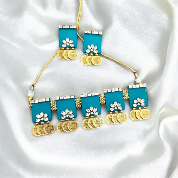 Ocean_Blue_Colour_Handmade_Kundan_Choker_Set_With_Golden_Coins