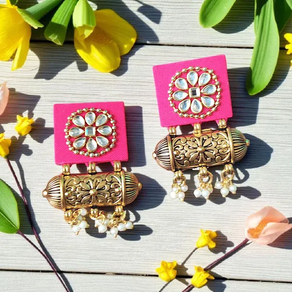 Handmade_Magenta_Colour_Flower_Design_Kundan_Earrings