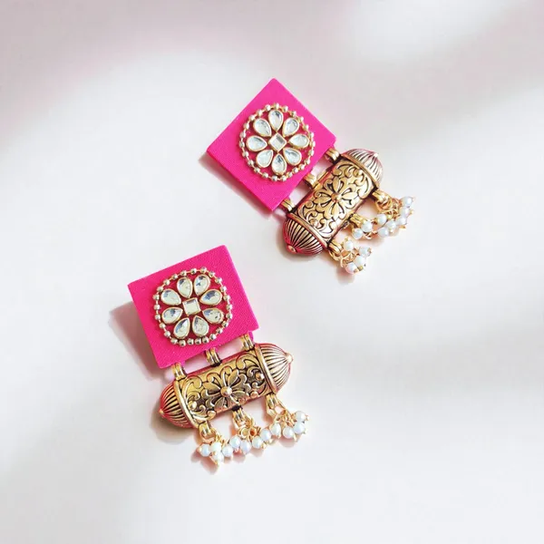 Handmade_Magenta_Colour_Flower_Design_Kundan_Earrings